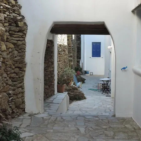 Дом отдыха Melina's House At Triantaros,tinos *