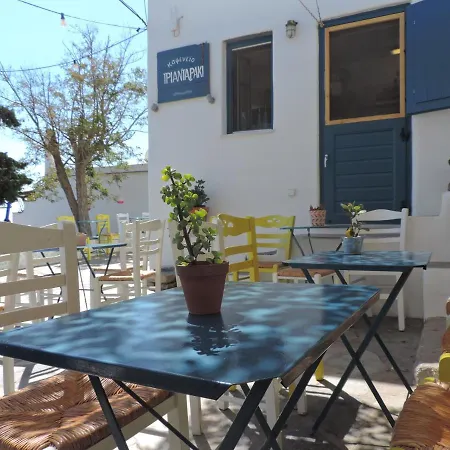 Melina's House At Triantaros,tinos Дом отдыха Triandaros (Tinos)