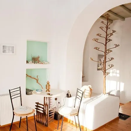 Melina's House At Triantaros,tinos Дом отдыха *