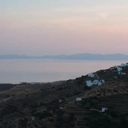 Melina's House At Triantaros,tinos Triandáros