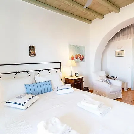 Melina's House At Triantaros,tinos Triandáros